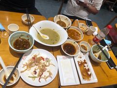 -蓉李记成都名小吃(二七万达店)