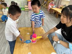-徐汇区陇龙幼稚园