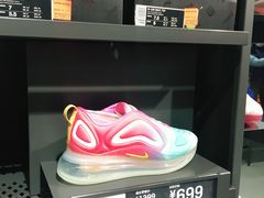 -NIKE上海青浦优选体验店