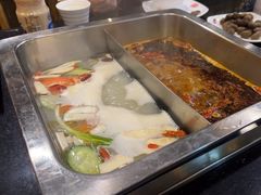 -百年川椒重庆老火锅(光谷店)