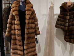 -肃宁华斯国际裘皮城