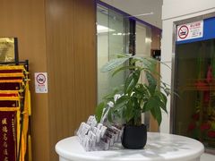 -雅悦齿科(顾村公园店)
