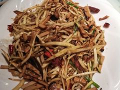 -梁家大院•农家菜(昆山会展中心店)