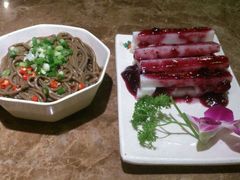 蕨根粉和蓝莓山药-蛙蛙叫干锅年代(簋街总店)