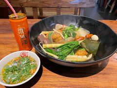 -万记麻辣烫国展总店