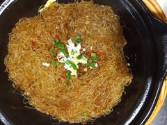 -阿瓦山寨·湘菜现炒·剁椒鱼头王(咸阳总店)