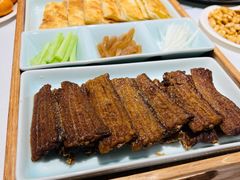 烙饼卷带鱼-106餐厅北京菜.烤鸭(百子湾店)