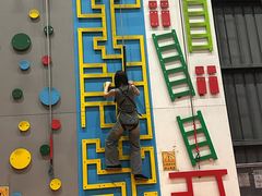 -极限PLAY运动娱乐新世界·团建派对表演休闲馆·室内高空游乐园