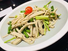 -梅飞酒家(名辉豪庭店)