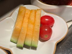 -海底捞火锅鲜切牛肉主题店(长寿路店)