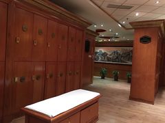 换衣间-新碧水留香新桑拿