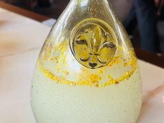 -绿茶餐厅(龙井船宴· 品牌总店)