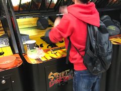 -爱玩嘉年华(江北一店)