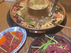 -滇翁·云南酸菜牛肉火锅(合肥首店坝上吾悦广场店)