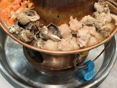 -一口猪海鲜浑锅·东北家常菜