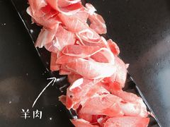 -果松木炭酸菜铜火锅·外婆参鸡汤