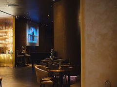 -wineapp葡萄酒餐吧(外滩金融中心店)