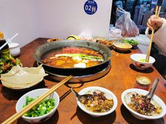 -四小区火锅·巷子里的重庆火锅(花照壁店)