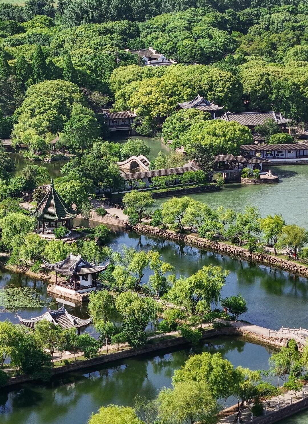 n97蠡园是国家级重点风景名胜区"太湖风景名胜区"的主要景点之一