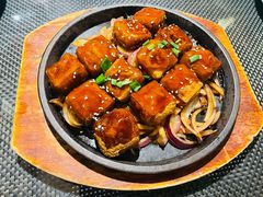 -月枫江南小馆(绿地缤纷广场店)