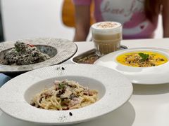 -露露家咖啡店