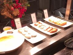 -广州万富希尔顿酒店·感趣自助餐厅·金秋蟹宴生蚝海鲜刺身