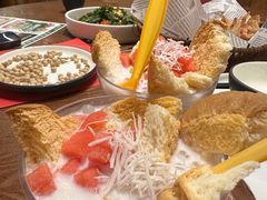 -老滇山寨•云南特色菜•地方菜•民族风情歌舞表演(金碧店)