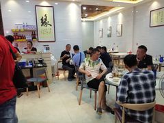 大堂-长平老姿娘夜粥(平东一街店)