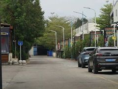 -三亚火车头万人海鲜广场