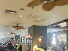 -大头虾越式风味餐厅(光明广场店)