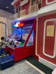 -奈尔宝·儿童乐园·亲子餐厅(华采天地店)