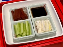 -韵秋荷(宝山龙湖天街店)