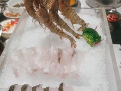 -红鼎豆捞·非遗鲍皇汤火锅(宝丰路店)