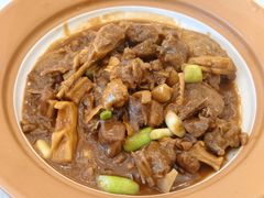 -刘姐啤酒鱼民族演艺餐厅(西街总店)