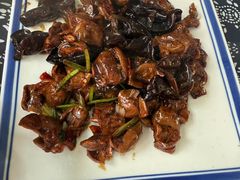 -八两八金·莱芜特色炒鸡(市南漳浦路店)