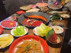 -萍姐火锅·公路夜市(武汉首店)