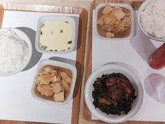 -老乡鸡(上海白玉兰广场店)