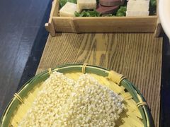 -尚尚仙·酸汤猪手·猪肚鸡火锅(华联万柳购物中心店)