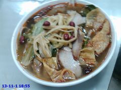 叉烧粉-丽丽三鲜螺蛳粉(田林路店)