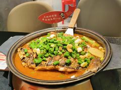 -辣尚瘾·烤鱼·新川菜(牡丹园直营店)