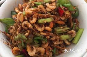 Stir-fried River Shrimp with Celery