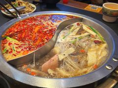 -沸炉重庆老火锅(军事博物馆店)