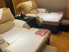 -金色印象·4K影院式足体养生(南坪桃源店)