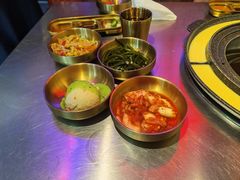 -釜山火炉·海鲜烤肉(紫藤路店)