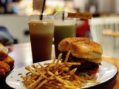 -HELLO 27 意面·沙拉·帕尼尼