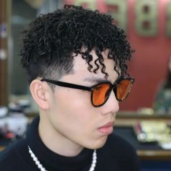 -贝勒爷专业男发