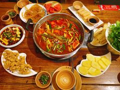 -亮欢寨酸汤鱼(沙冲路店)