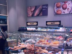 面包甜点陈列柜-巴黎贝甜(华堂新辰汇店)