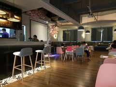 -樱花里音乐餐吧·牛扒椰子鸡(东圃店)