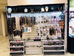 -班达拉奈克国际机场